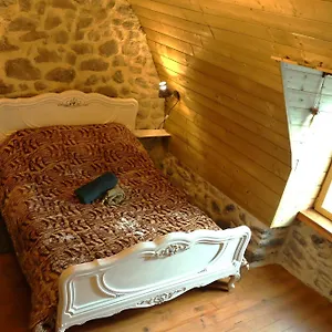  Couette-café La Verte Salamandre France